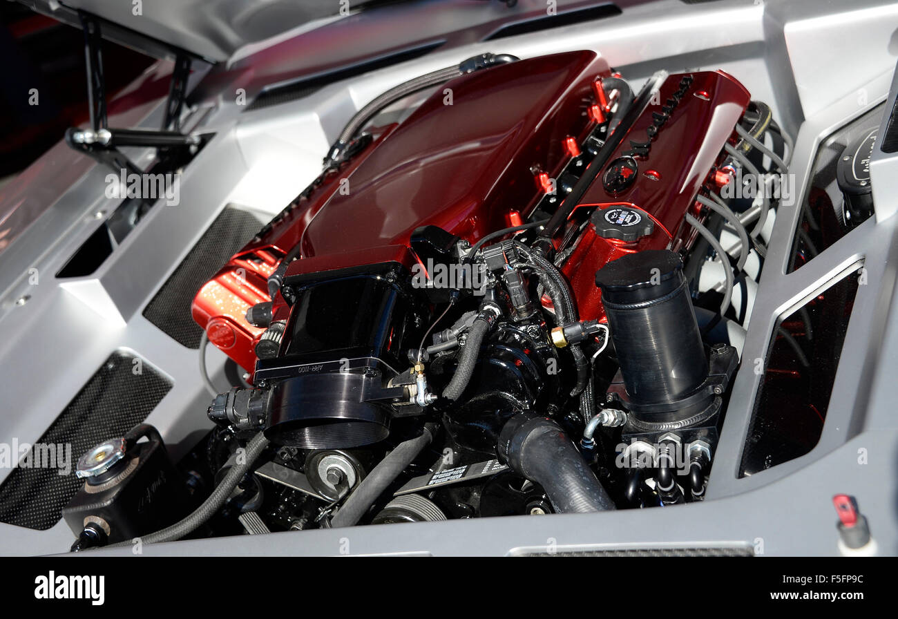 Las Vegas, Nevada, USA. 3. November 2015. Tausende von Menschen in der Automobilindustrie besuchen die Specialty Equipment Market Association (SEMA) zeigt am Dienstag. Die Show läuft bis Freitag mit Hunderten von Autos und andere Kfz-Produkte auf dem Display. Foto von gen Blevins/LA DailyNews/ZumaPress © gen Blevins/ZUMA Draht/Alamy Live News Bildnachweis: ZUMA Press, Inc./Alamy Live News Stockfoto