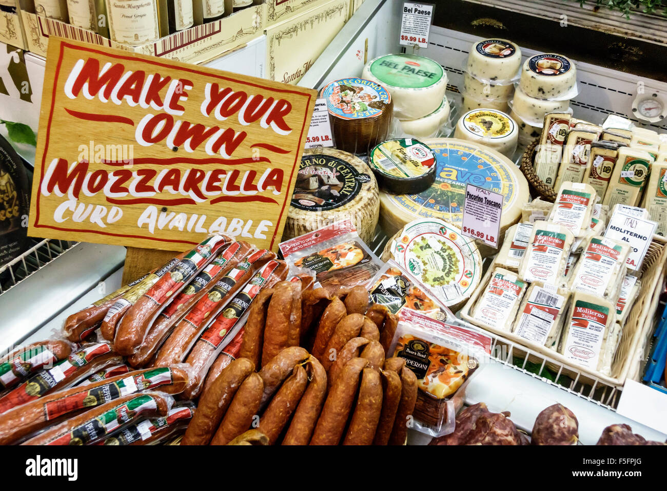 Delray Beach Florida, der Boys Farmers Market, Supermarkt, Lebensmittel, Einzelhandelsprodukte, Vitrine Verkauf, Waren, Verpackung, Marken, Produkt pro Stockfoto