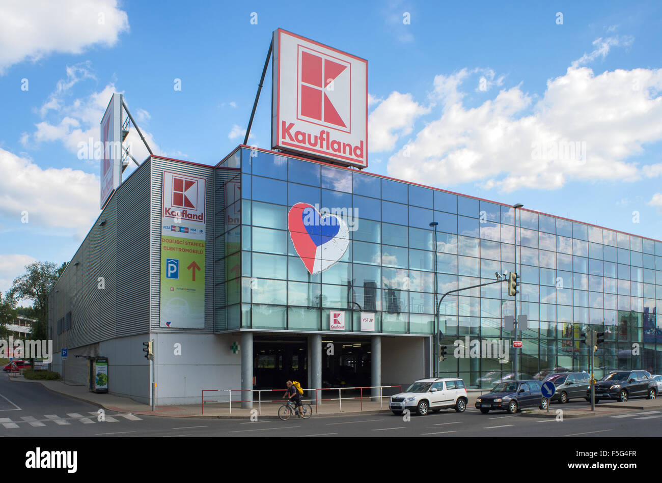 Prag, Tschechische Republik, Kaufland laden in der Voctacova Stockfoto