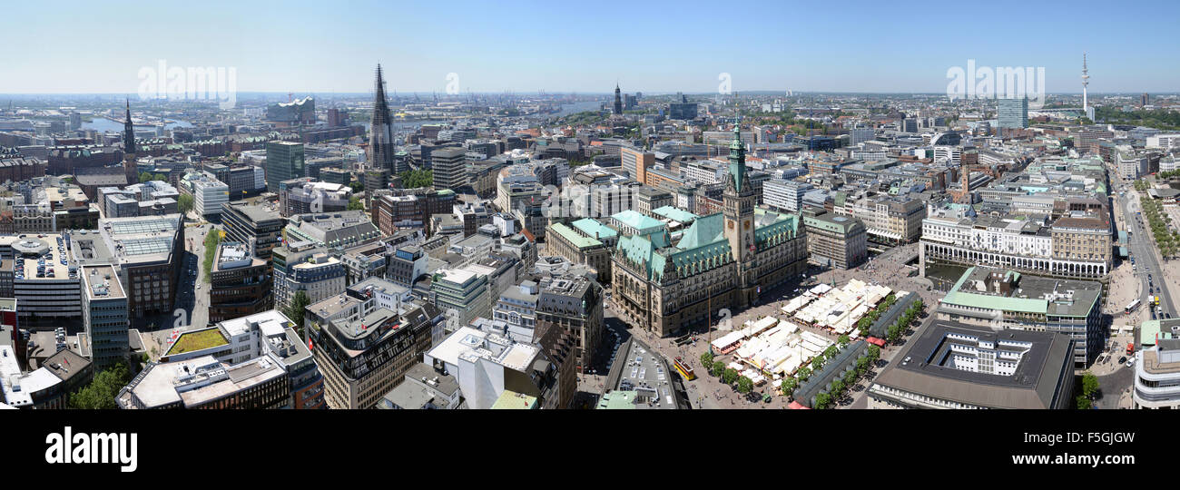 Hamburger Innenstadt, Rathaus und Michel, Hamburg, Deutschland Stockfoto