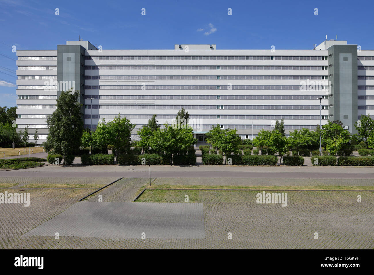 Berlin, Deutschland, Panel für Büros in der Allee der Kosmonauten Stockfoto