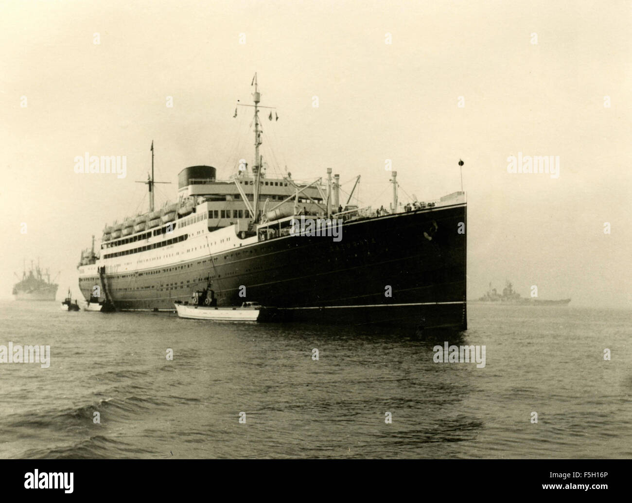 Das Schiff Augustus im Hafen von Cannes, Frankreich Stockfoto