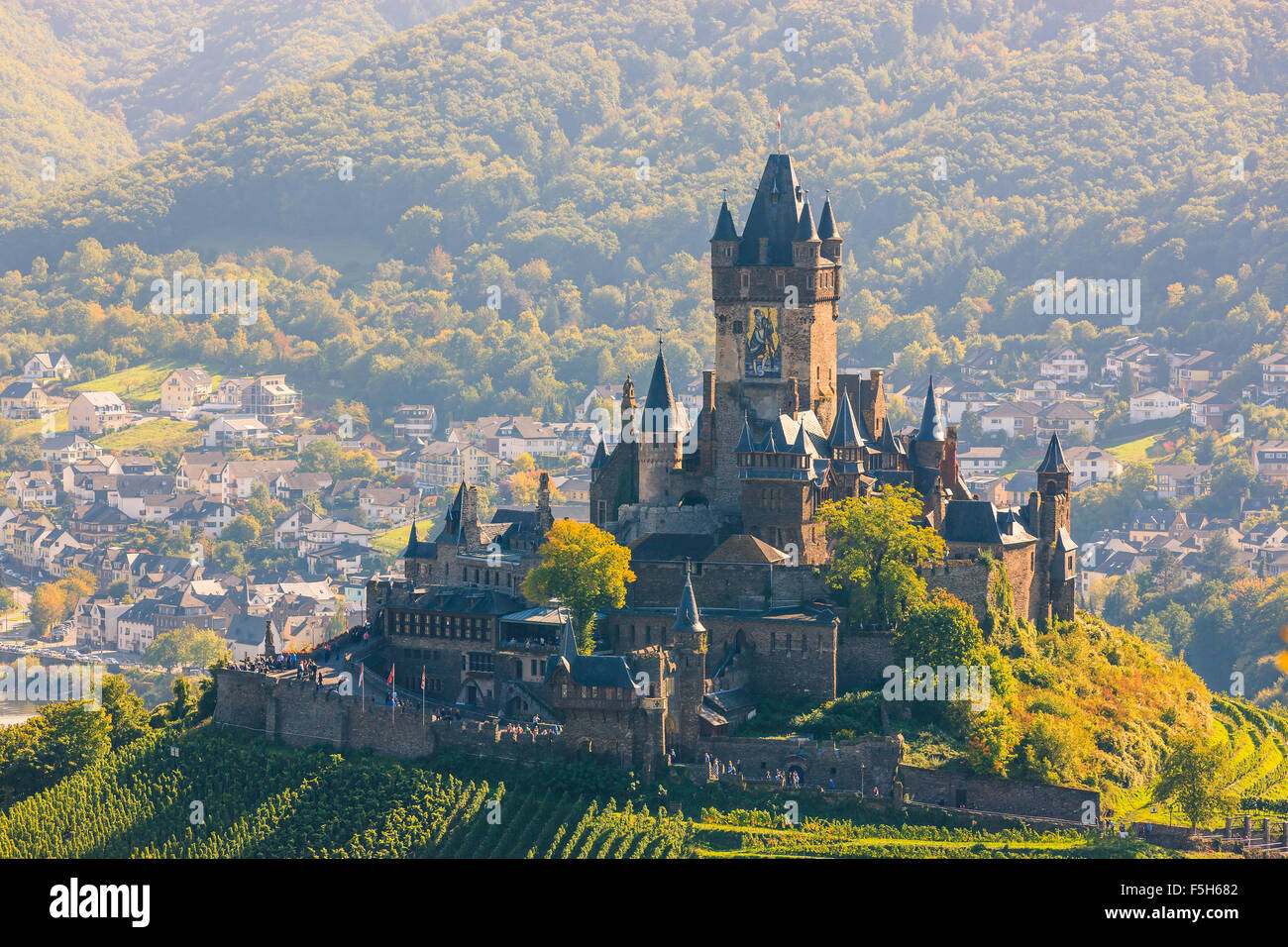 Cochem Cochem Burg ist mehr als eine Burg. Es ist der größte Berg-Burg an der Mosel, Deutschland. Stockfoto