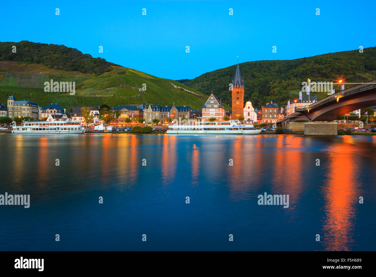 BernkastelKues ist eine bekannte Weinbaugemeinde an der mittleren