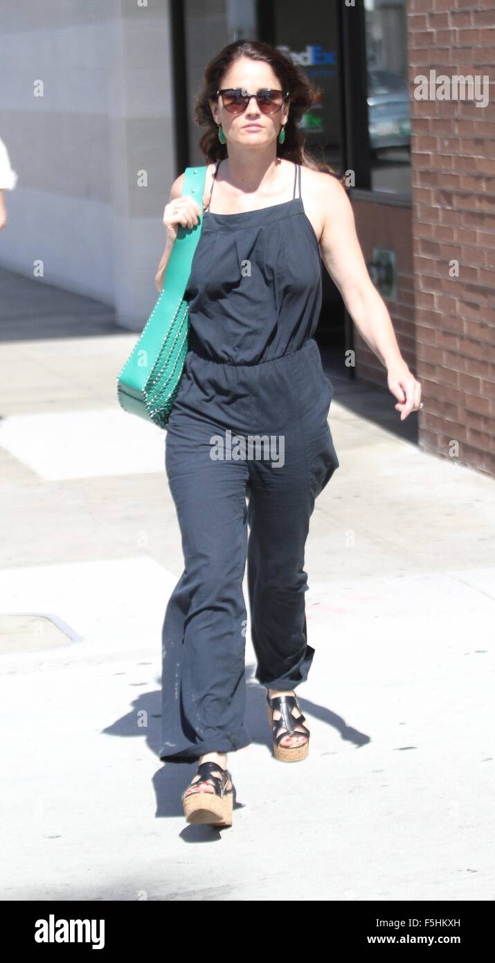 Robin Tunney Unterwegs In Beverly Hills Featuring Robin Tunney Wo Los robin-tunney-unterwegs-in-beverly-hills-featuring-robin-tunney-wo-los
