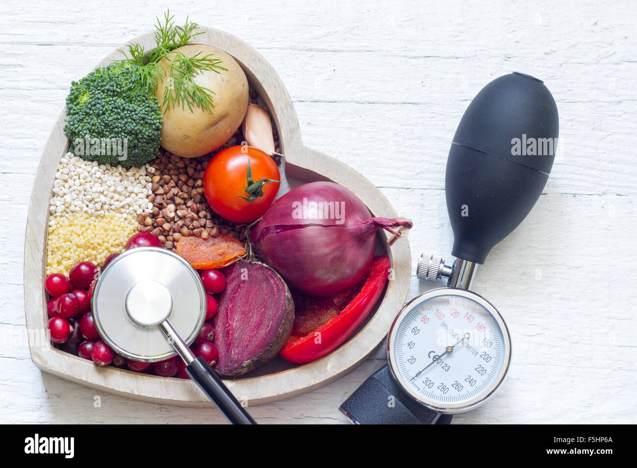 Gesunde Ernährung in Herz und senken Druck-Zeichen-Konzept Stockfoto