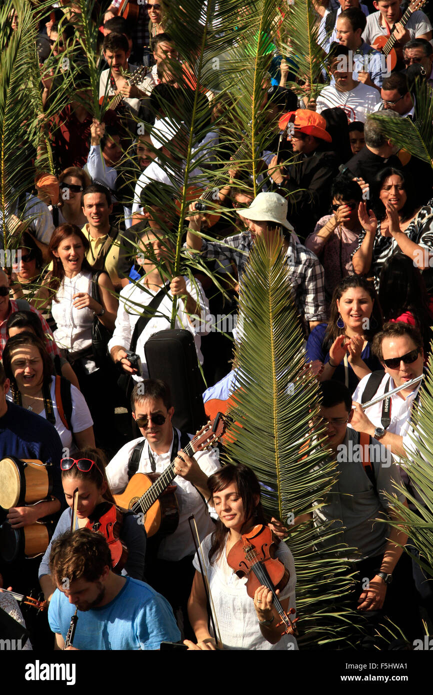 Israel, Jerusalem, Palmsonntag Prozession auf dem Ölberg Stockfoto
