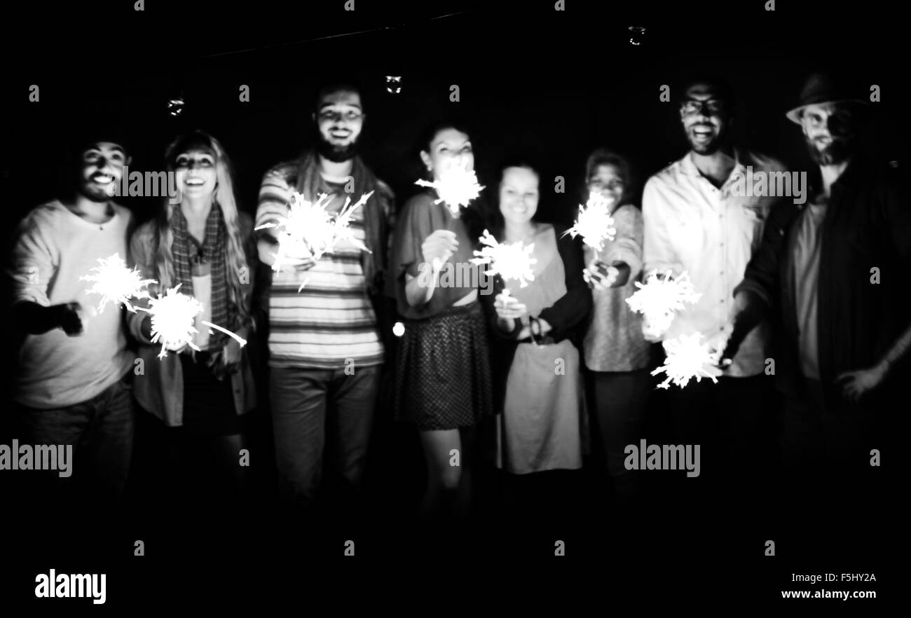 Unterschiedliche ethnische Freundschaft Party Freizeit Glück Konzept Stockfoto