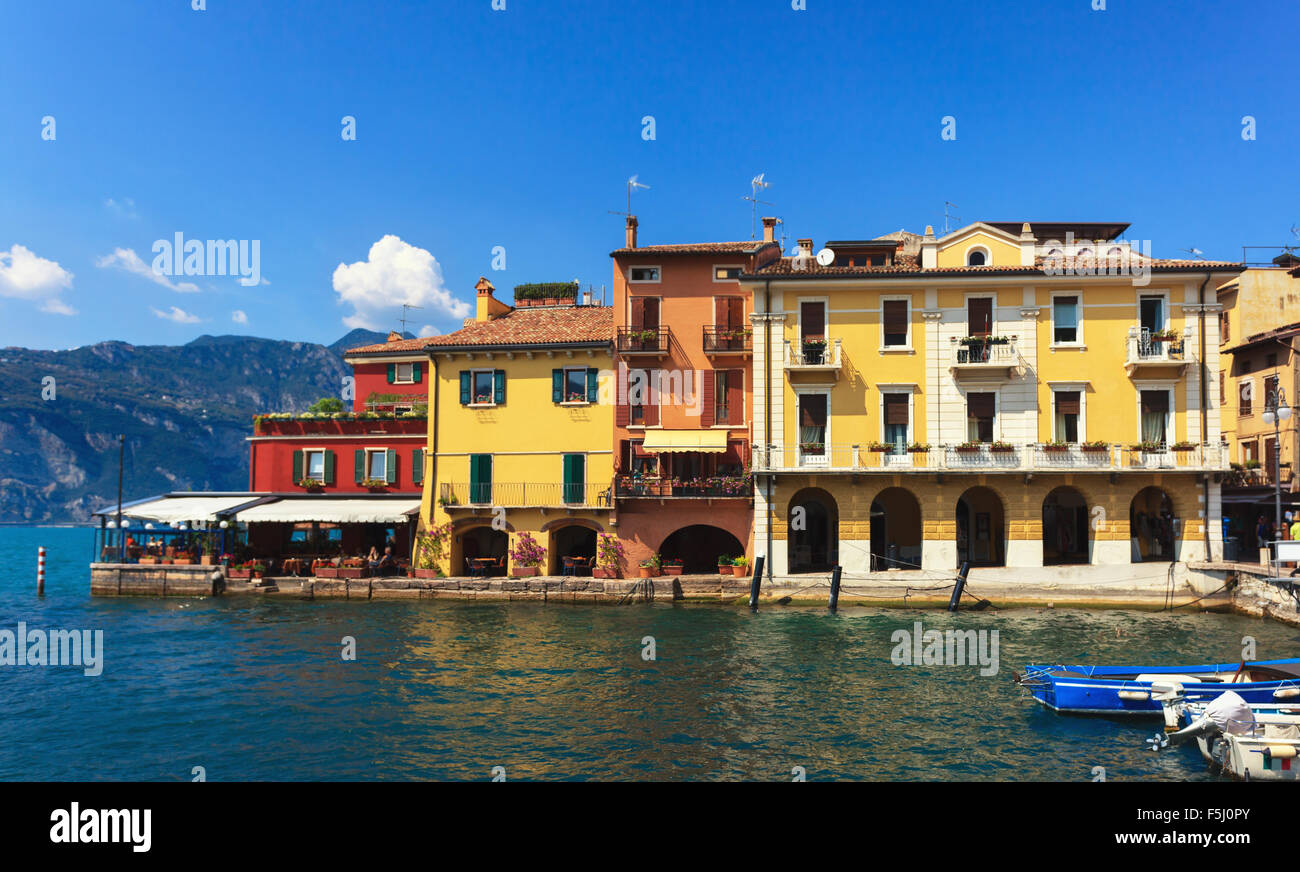 Colrful befindet sich am Gardasee in Malcesine, Italien Stockfoto