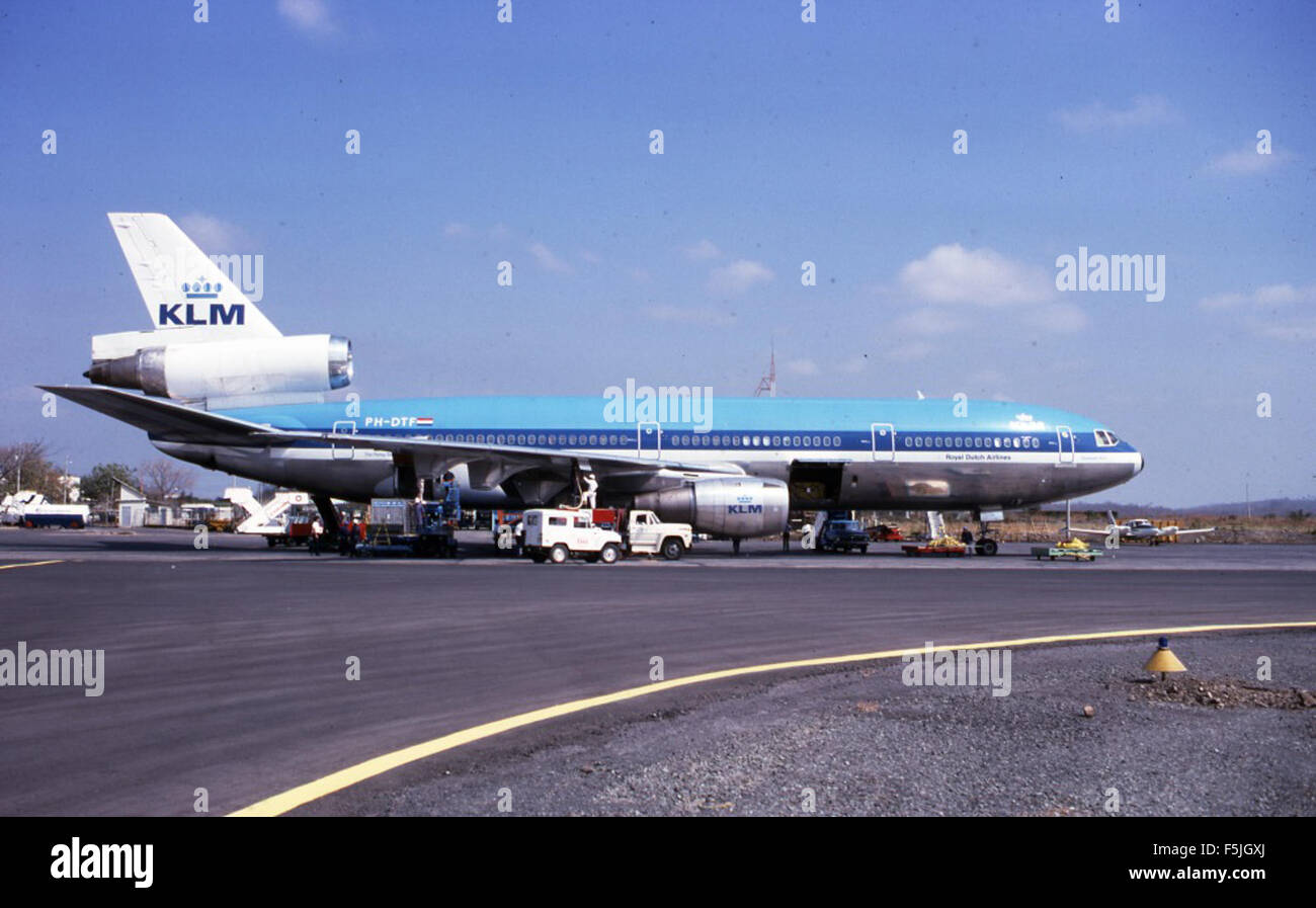 Douglas DC-10-30 kN 46555 PH-DTF KLM Guayaquil Aug74 [RJF] Stockfoto