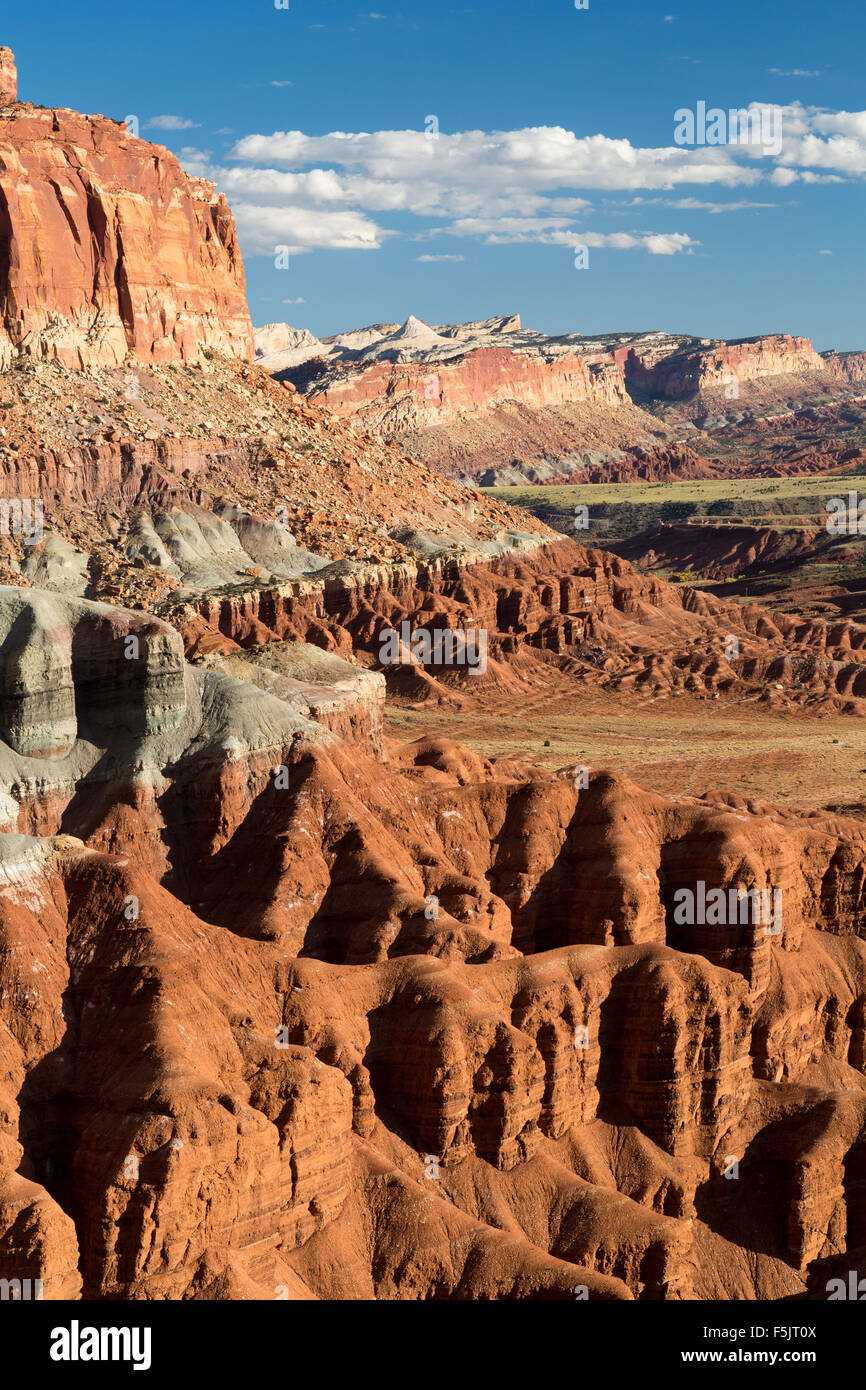 Die Waterpocket Fold Dehnung in den Süden, Capitol Reef National Park, Utah Stockfoto