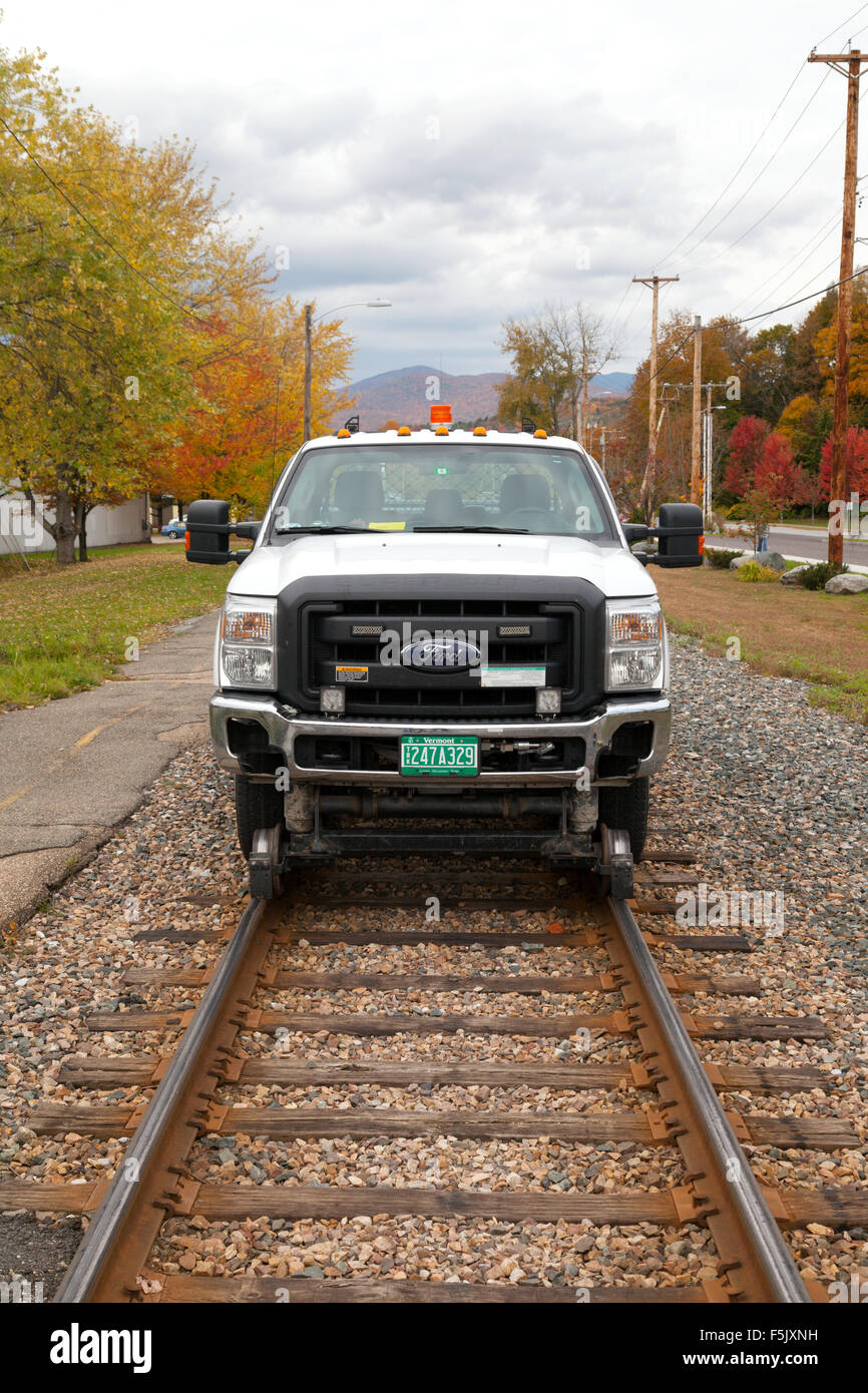 Ein Auto auf Schienen, auf einem Railtrack, Waterbury, Vermont USA laufen  angepasst Stockfotografie - Alamy