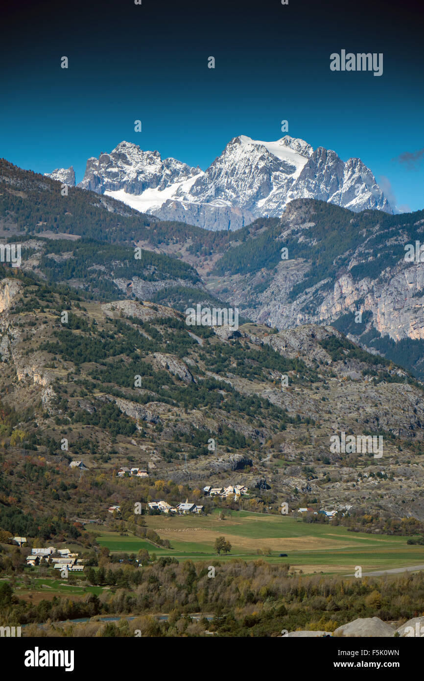 Durance-Tal und Mont Pelvoux Mont-Dauphin Stockfoto