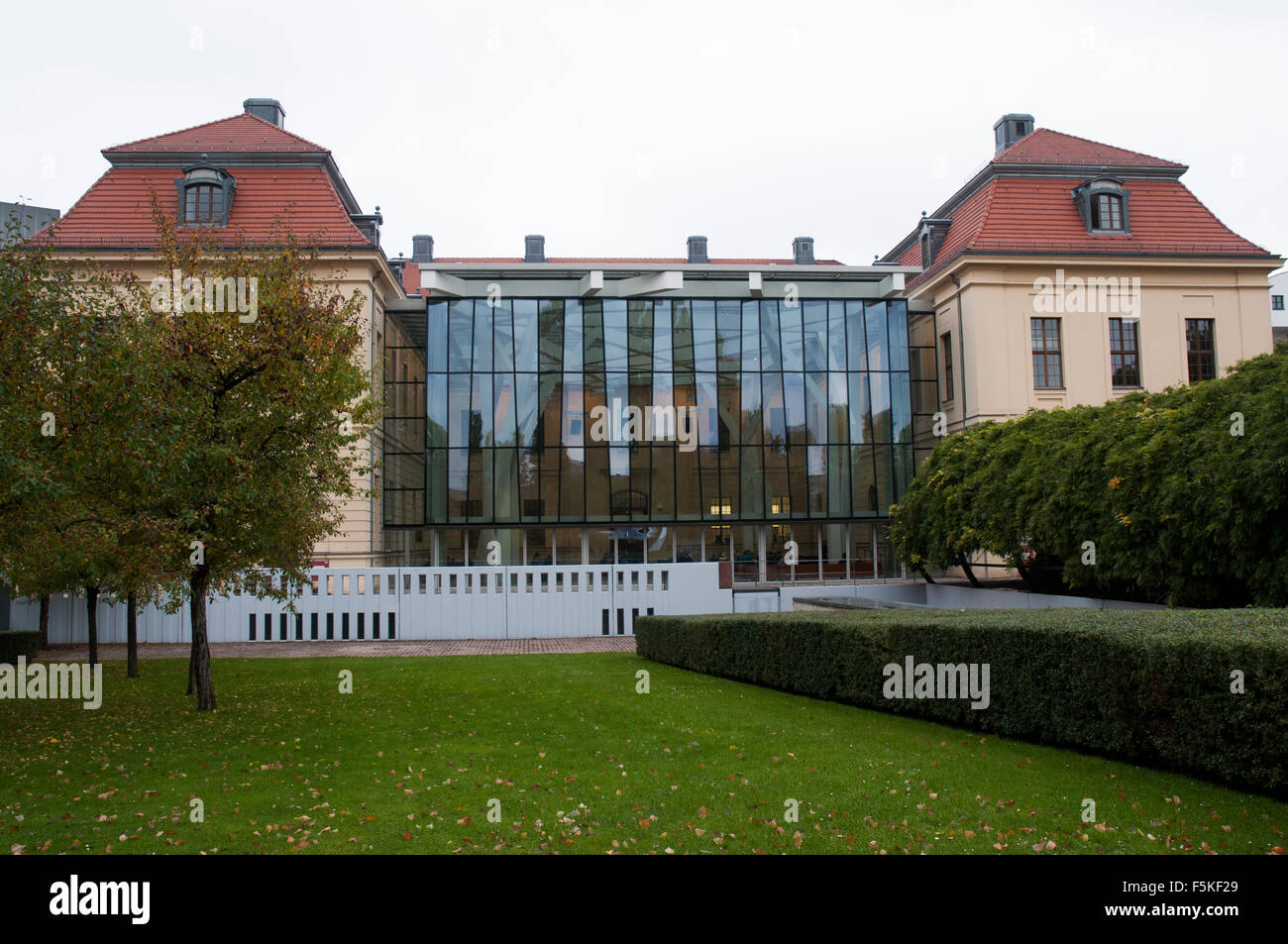 Hintere Gärten des jüdischen Museums in Berlin, Deutschland Stockfoto