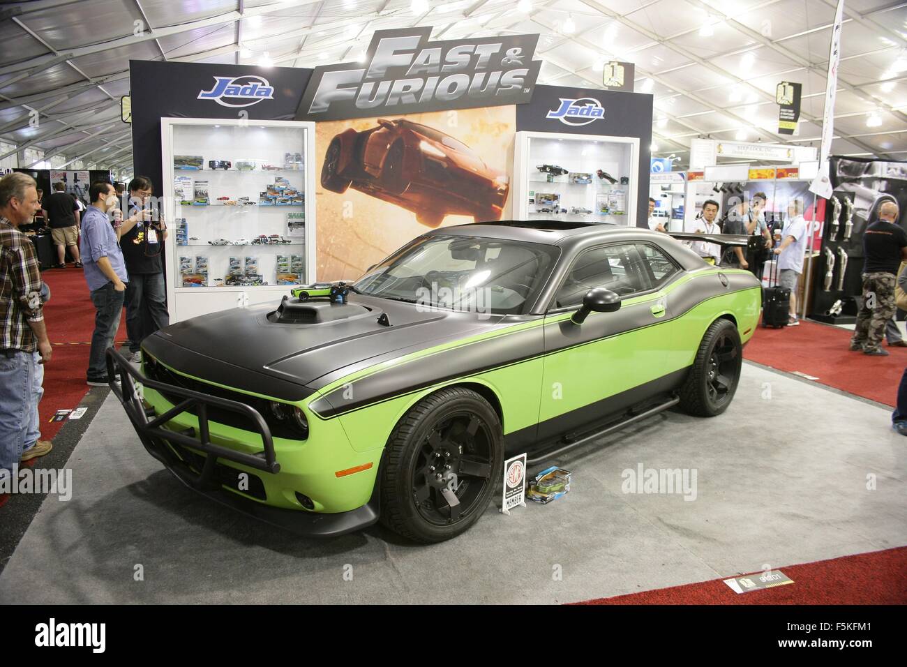 Las Vegas, NV, USA. 5. November 2015. 2015 Dodge Challenger Auto aus "Furious 7" Film in Anwesenheit für die 2015 SEMA Show - do, Las Vegas Convention Center, Las Vegas, NV 5. November 2015. Bildnachweis: James Atoa/Everett Collection/Alamy Live-Nachrichten Stockfoto