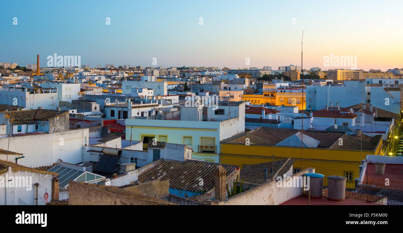 Ferienhäuser in schönen Sonnenaufgang in der Stadt Jerez De La Frontera, Cadiz, Spanien Stockfoto