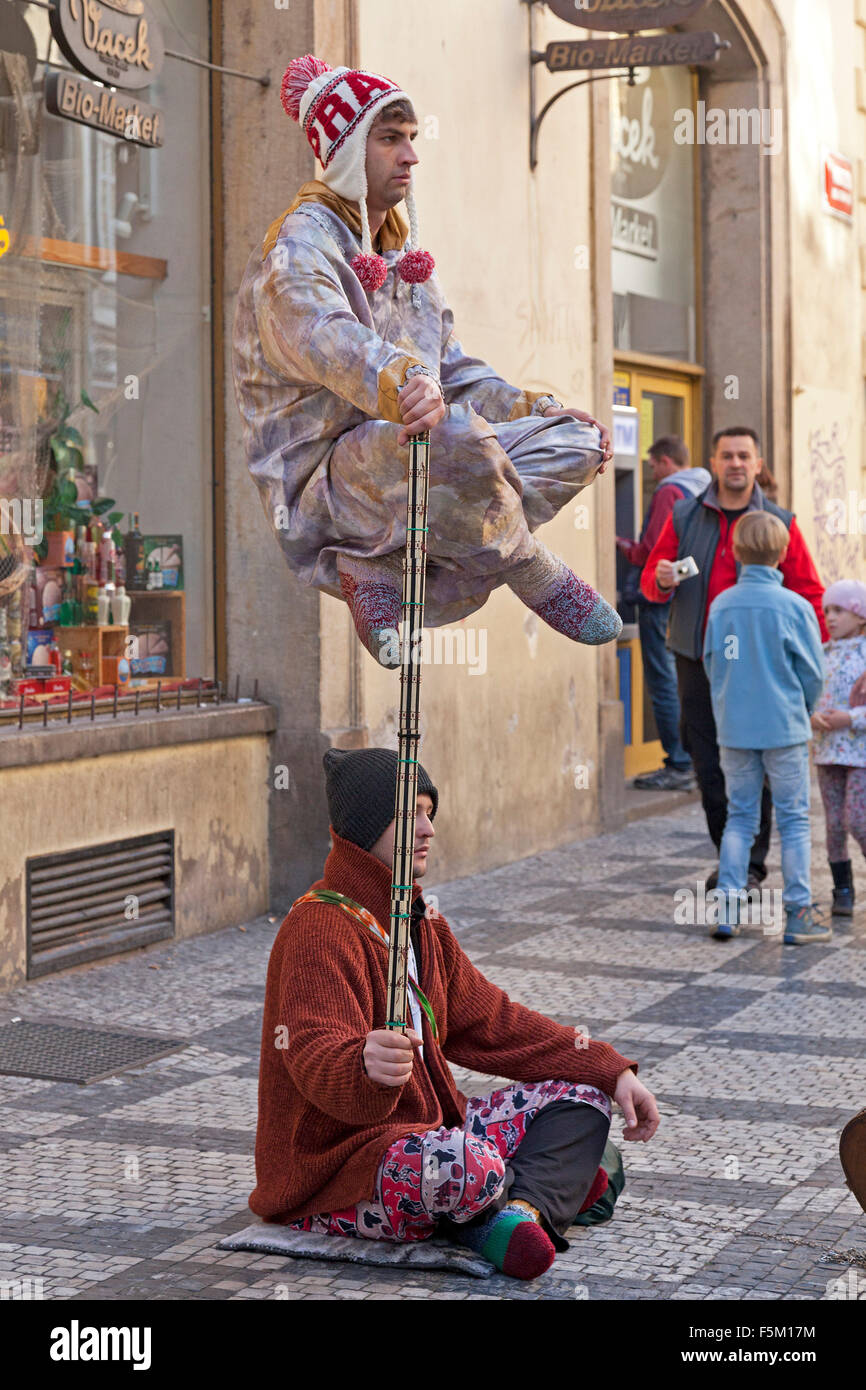 Straßenkünstler, Kleinseite, Prag, Tschechische Republik Stockfoto