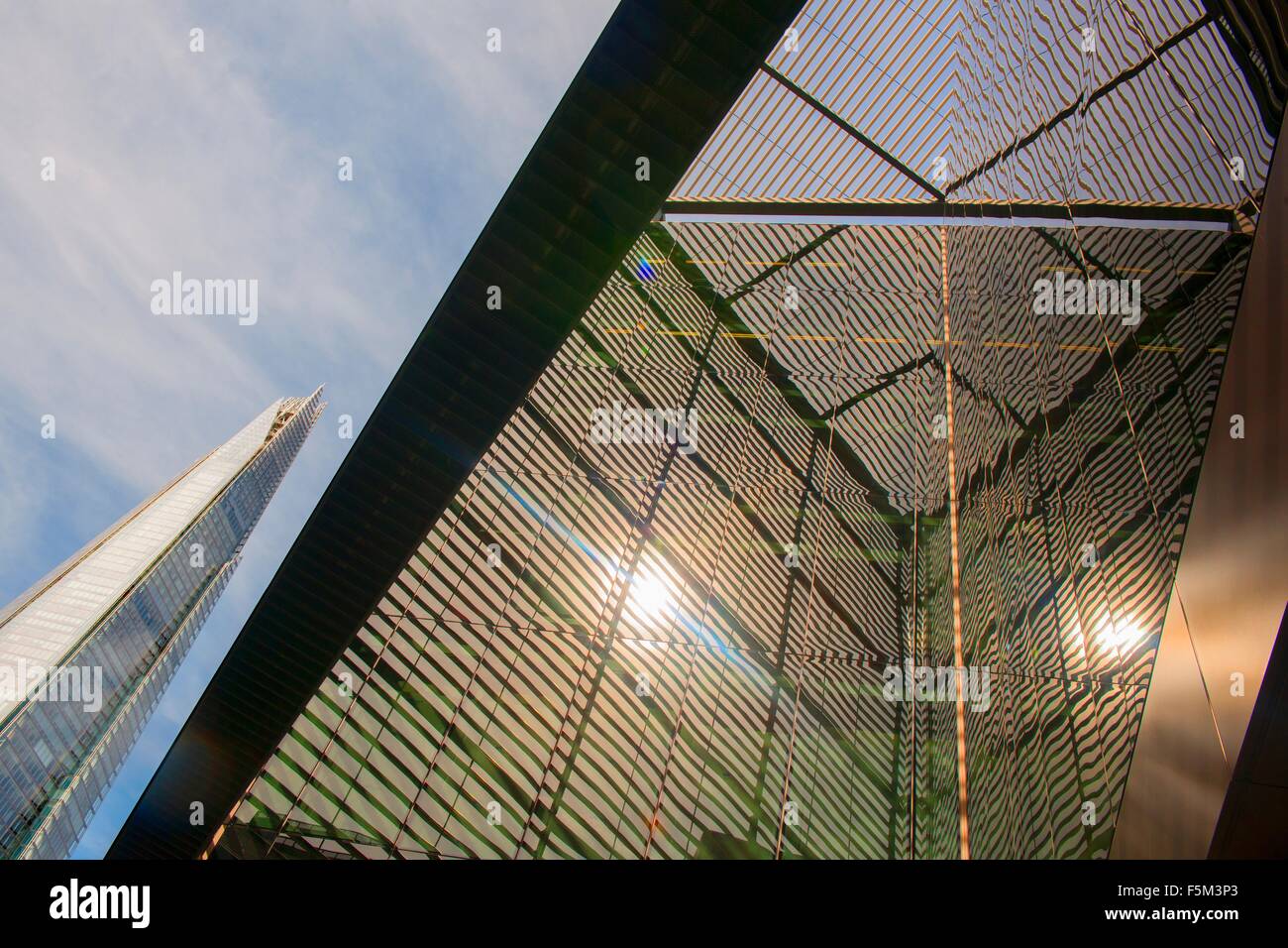 Niedrigen Winkel Blick auf The Shard, London, UK Stockfoto
