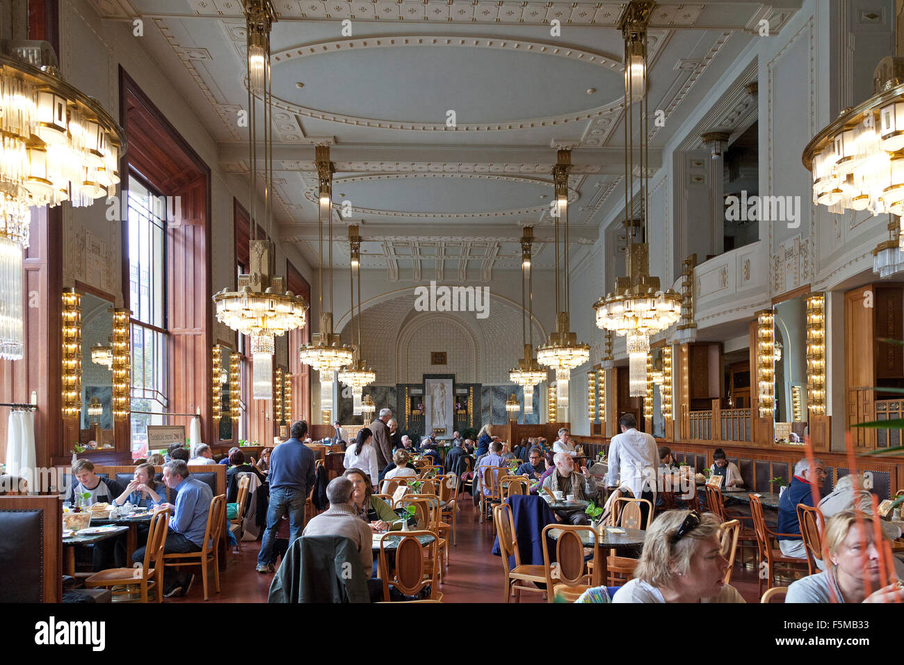 Café im Gemeindehaus, Platz der Republik (Náměstí Republiky), Prag, Tschechische Republik Stockfoto