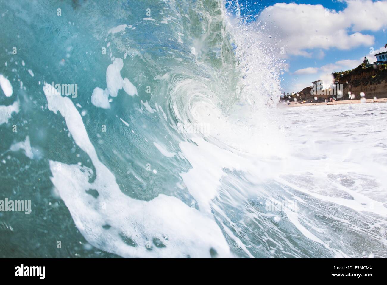 Rollende Ozeanwelle, Encinitas, Kalifornien, USA Stockfoto