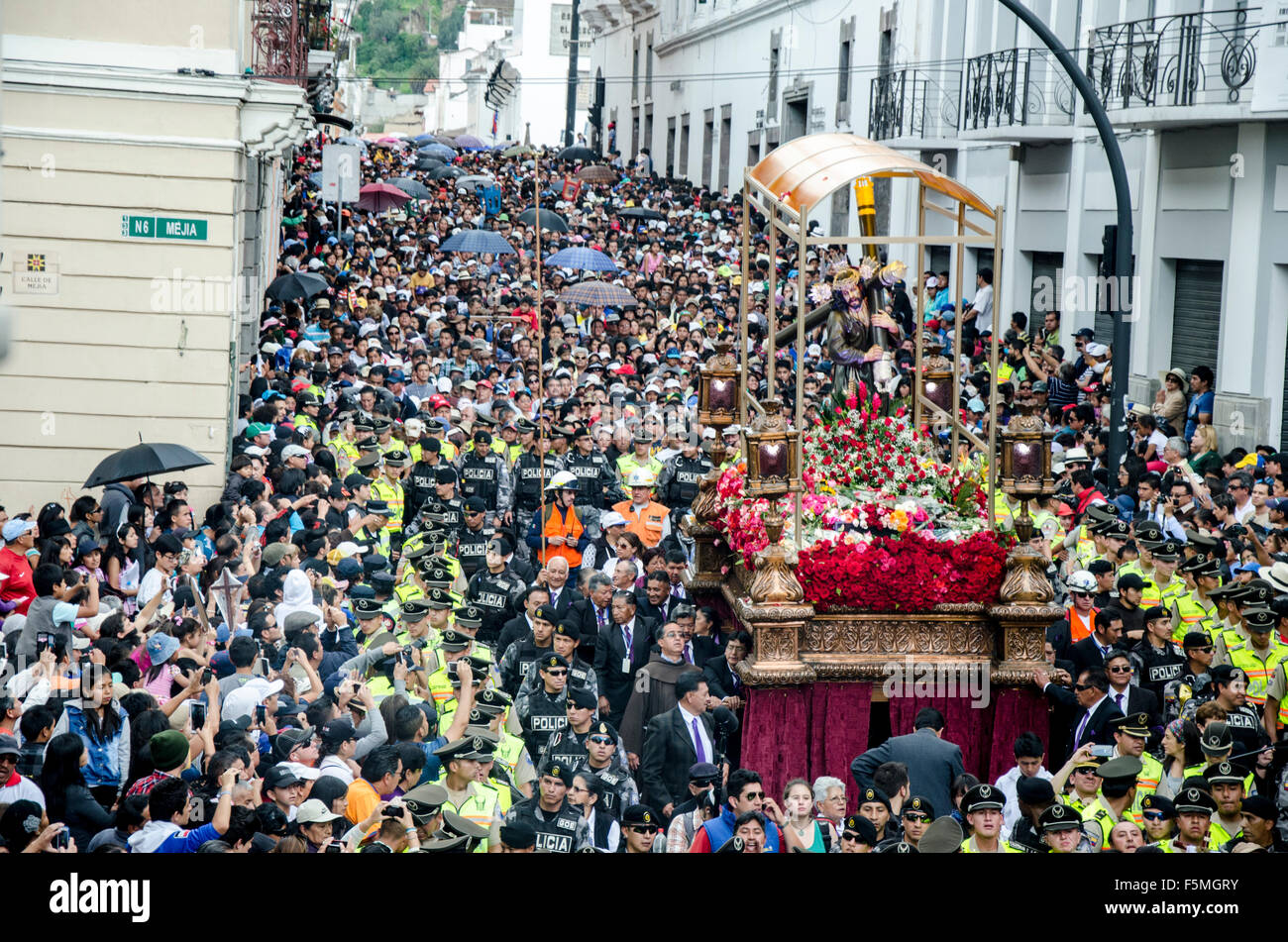 Jesus del Gran Poder und sein Gefolge in die Karfreitagsprozession, Quito, Ecuador Stockfoto