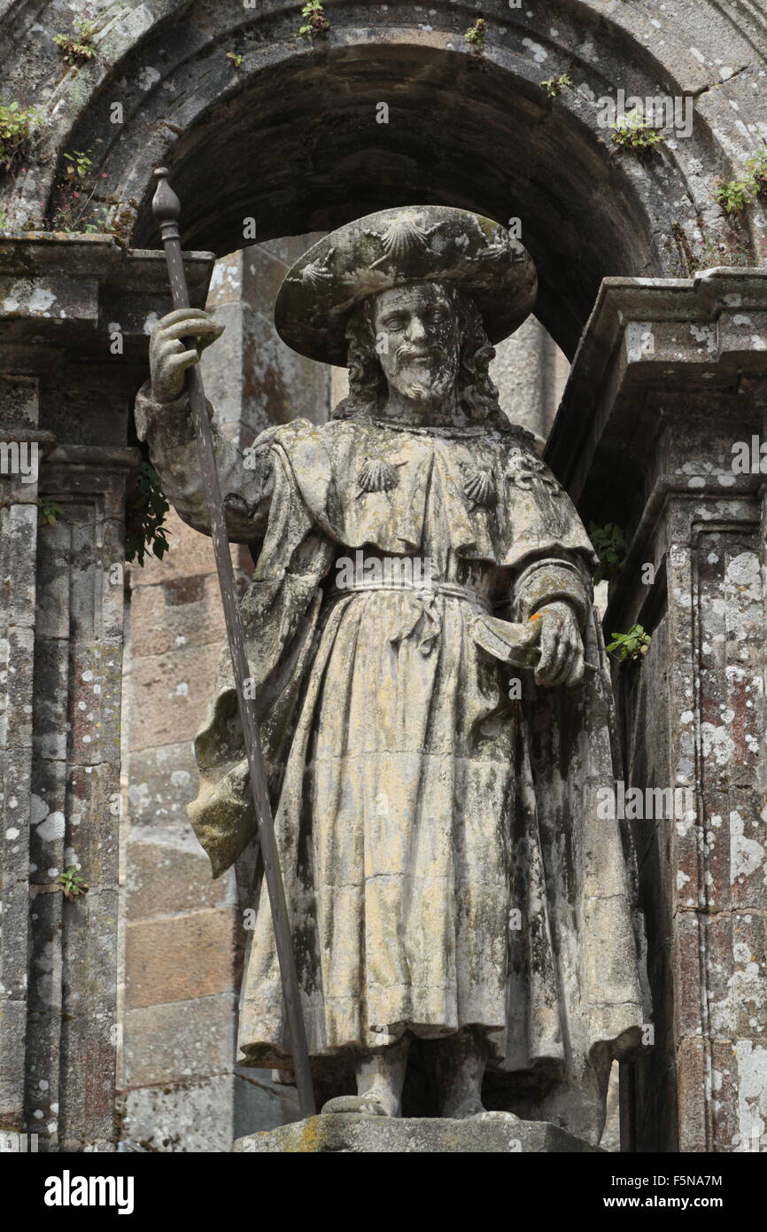 Statue von Santiago vor Kathedrale Santiago de Compestella Stockfoto