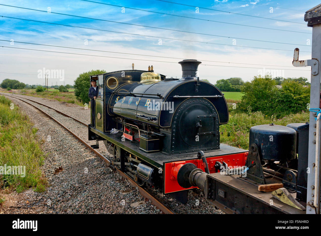 Ex-S & DJR 0-4-0 Peckett Tank loco "Kilmersdon" gebende Wachen Van Fahrten im 2015 Norton Fitzwarren Dampf Fayre, Somerset, Großbritannien Stockfoto