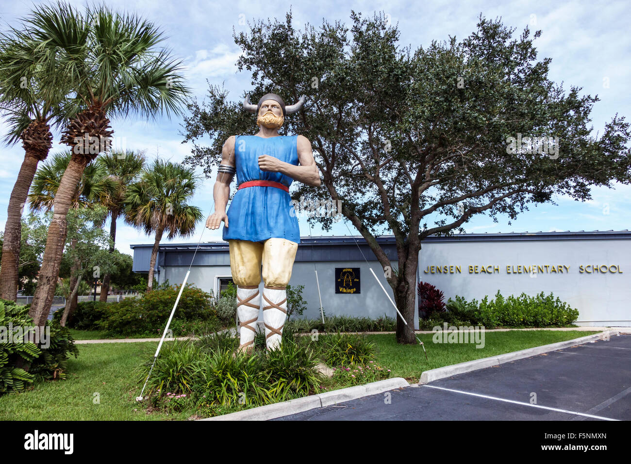 Jensen Beach Florida, Grundschule, riesiger Wikinger, Jenguard Maskottchen, Fiberglas Statue, FL150815041 Stockfoto