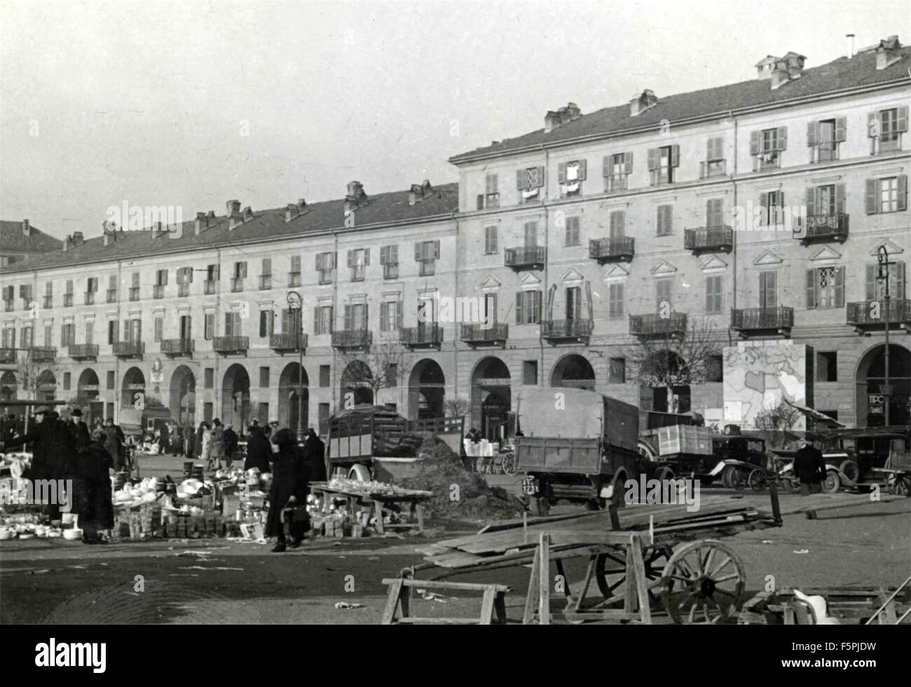 Der Markt in Piazza Alfieri, Asti, Italien Stockfoto