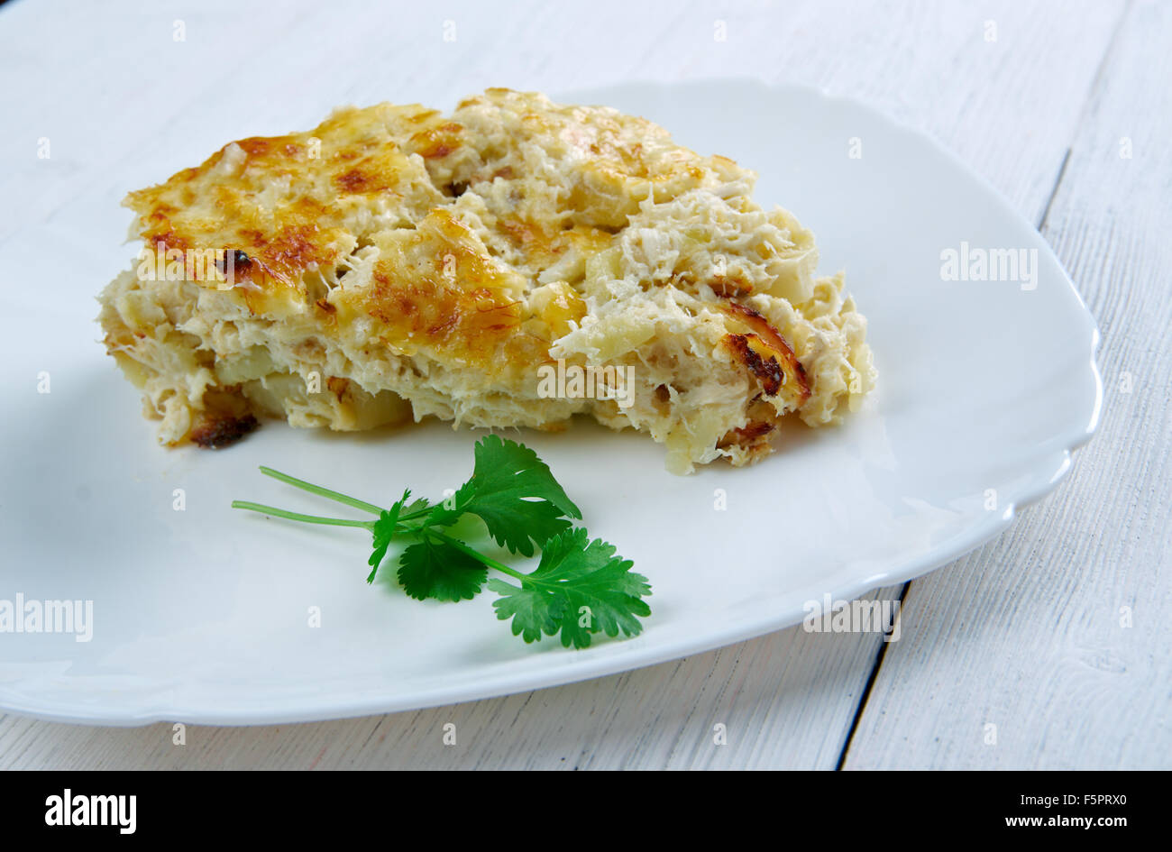 Bacalhau com Natas - Fisch-Auflauf mit Kartoffeln. Portugiesische Küche Stockfoto