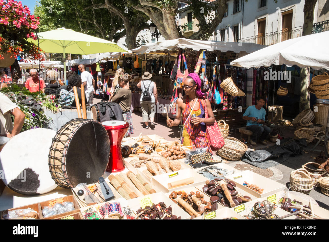 Musikinstrumente zum Verkauf in Esperaza, Hippie, Markt, Sonntag, Aude, Frankreich, Süden, Eco Stockfoto