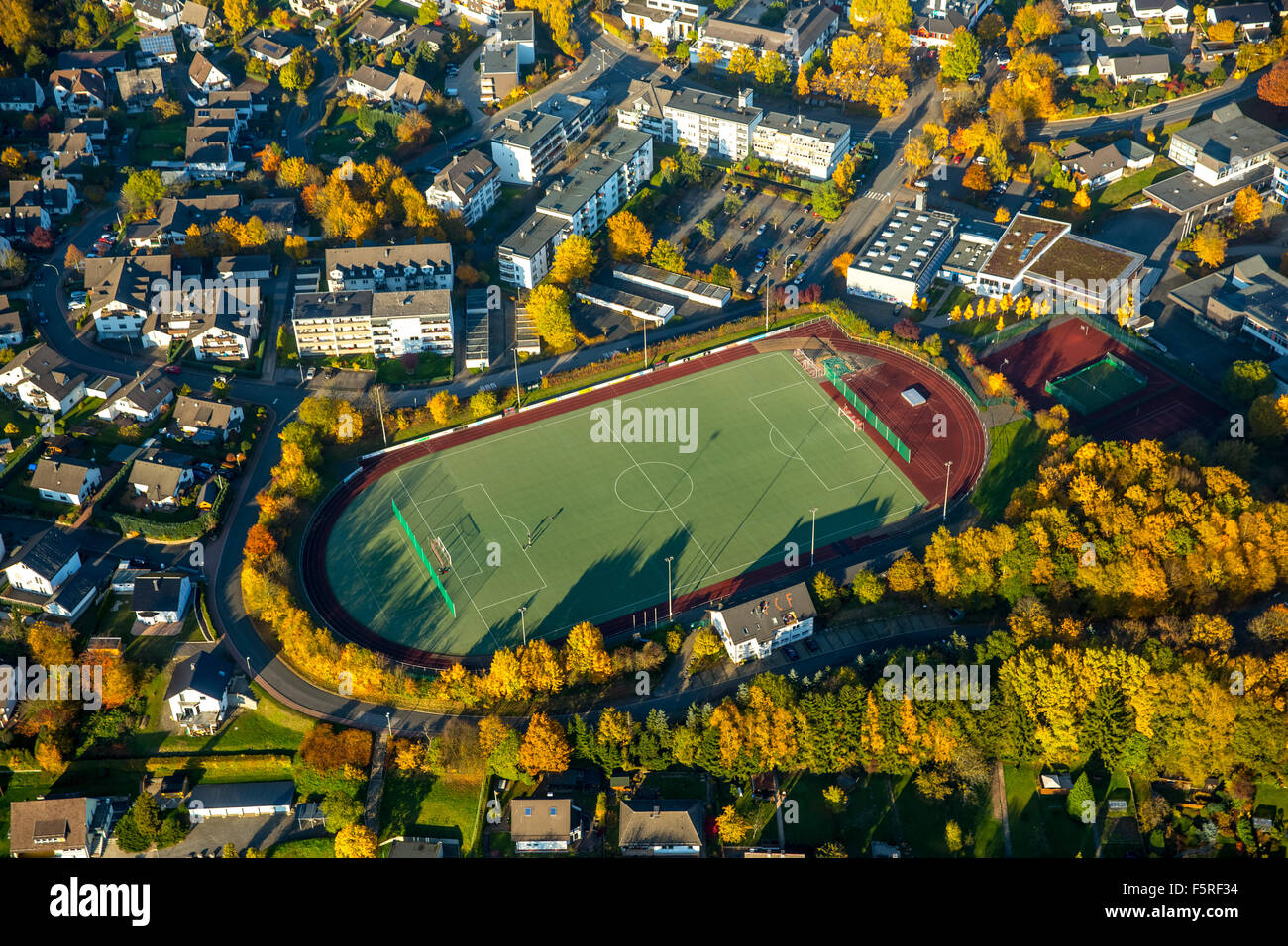 Stadion FCFinnentrop 1979 eV Kunstrasenplatz, Stadion, Finnentrop, Sauerland, Nordrhein-Westfalen, Stockfoto