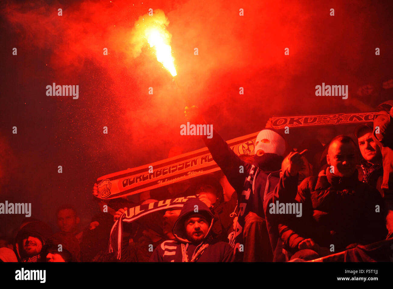 FC Schalke 04 Fans, Pyrotechnik Stockfoto