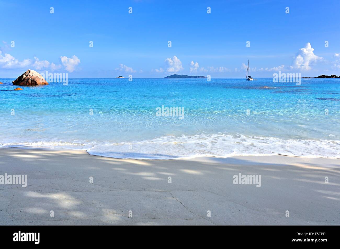 Strand von Anse Lazio, Insel Praslin, Seychellen Stockfoto