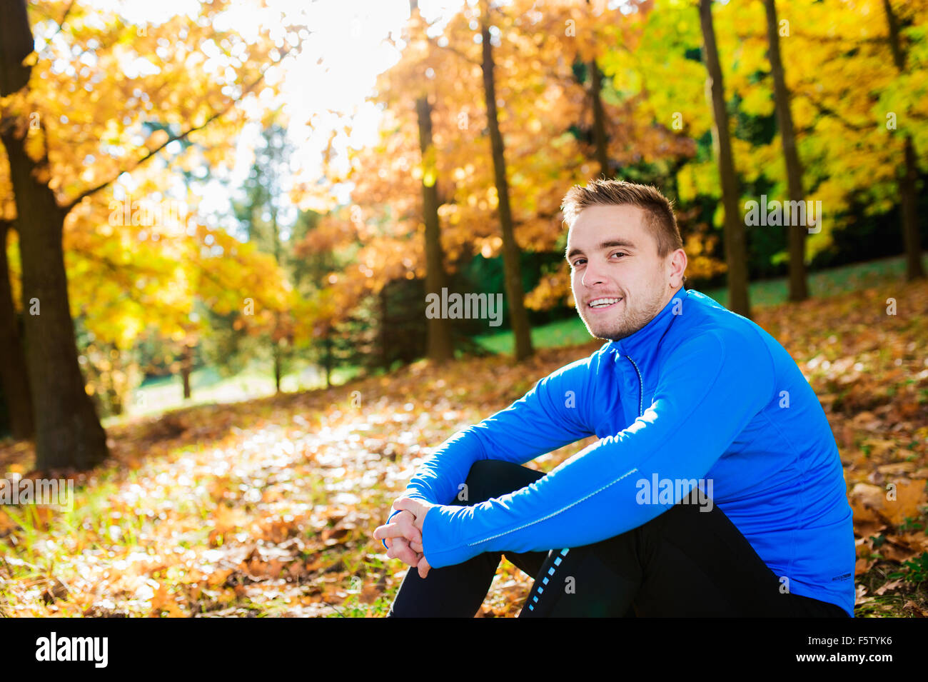 Junge hübsche Läufer Stockfoto