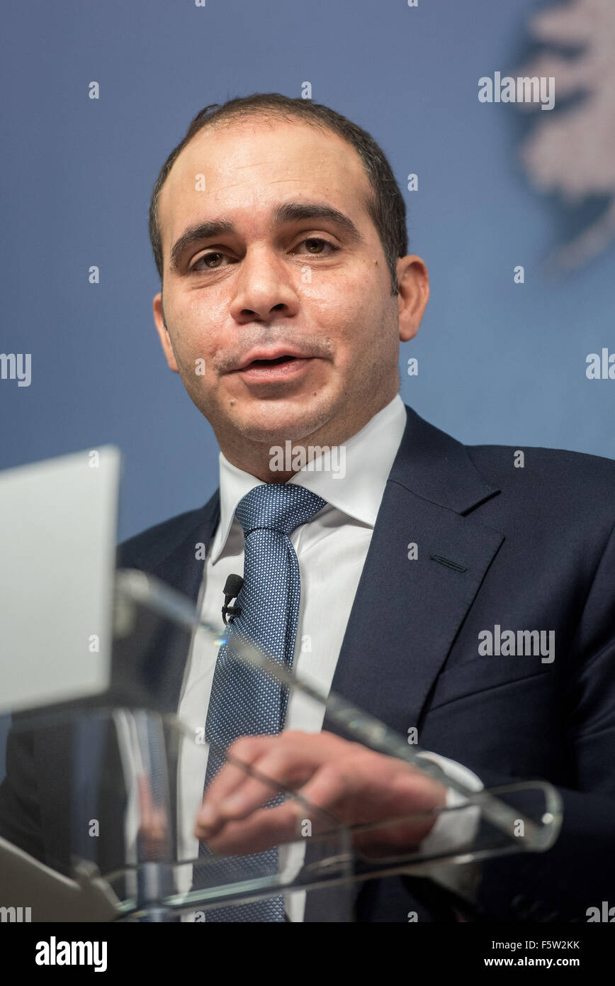 HRH Prinz Ali Bin Al Hussein, FIFA-Exekutivkomitee-Mitglied, liefert seinen Vortrag "Reforming FIFA" Chatham House.  Mitwirkende: Seine königliche Hoheit Prinz Ali Bin Al Hussein wo: London, Vereinigtes Königreich bei: 10 Sep 2015 Stockfoto