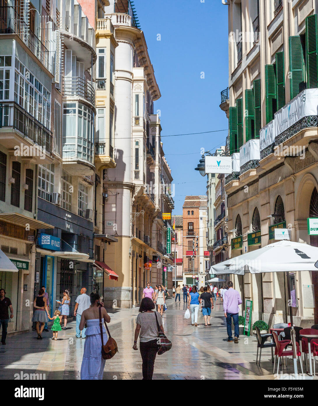 Fußgängerzone in Calle Especeria im historischen Zentrum von Malaga, Andalusien, Spanien Stockfoto