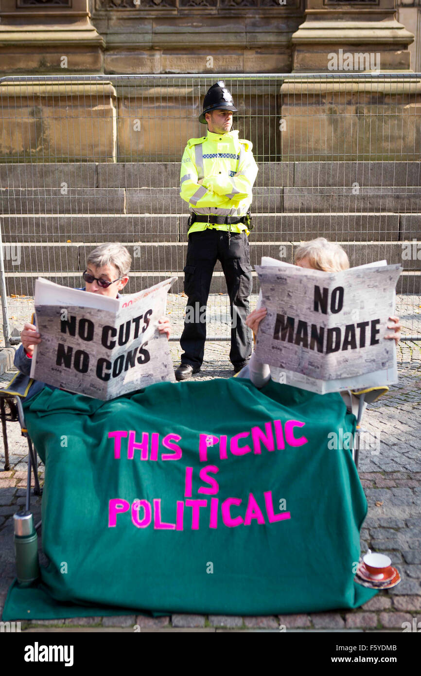 Manchester gegen Sparpolitik Protestkundgebung Stockfoto