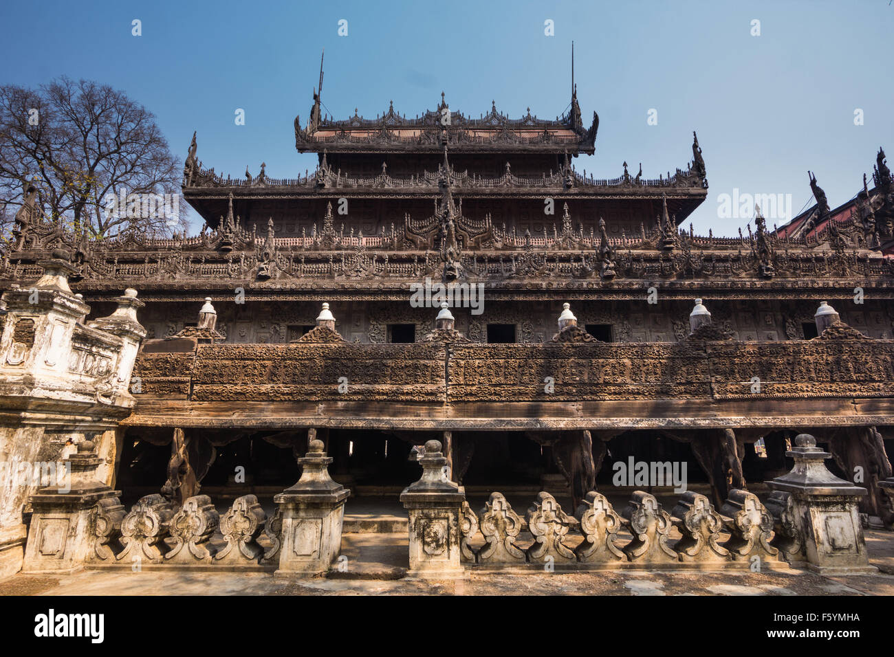 Shwenandaw Kyaung Tempel oder Golden Palace Kloster in Mandalay, Myanmar Stockfoto