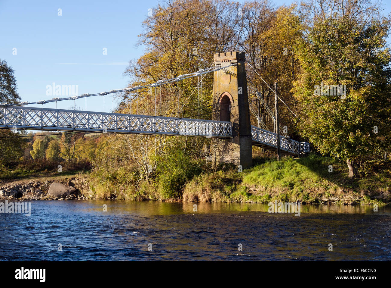 Freiheitsbrücke Fußgängerbrücke über den Fluss-Tweed. Melrose, Scottish Borders, Schottland, Großbritannien, Großbritannien Stockfoto