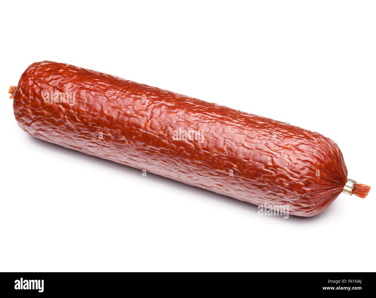 Geräucherte Wurst Salami isoliert auf weißem Hintergrund Ausschnitt ...