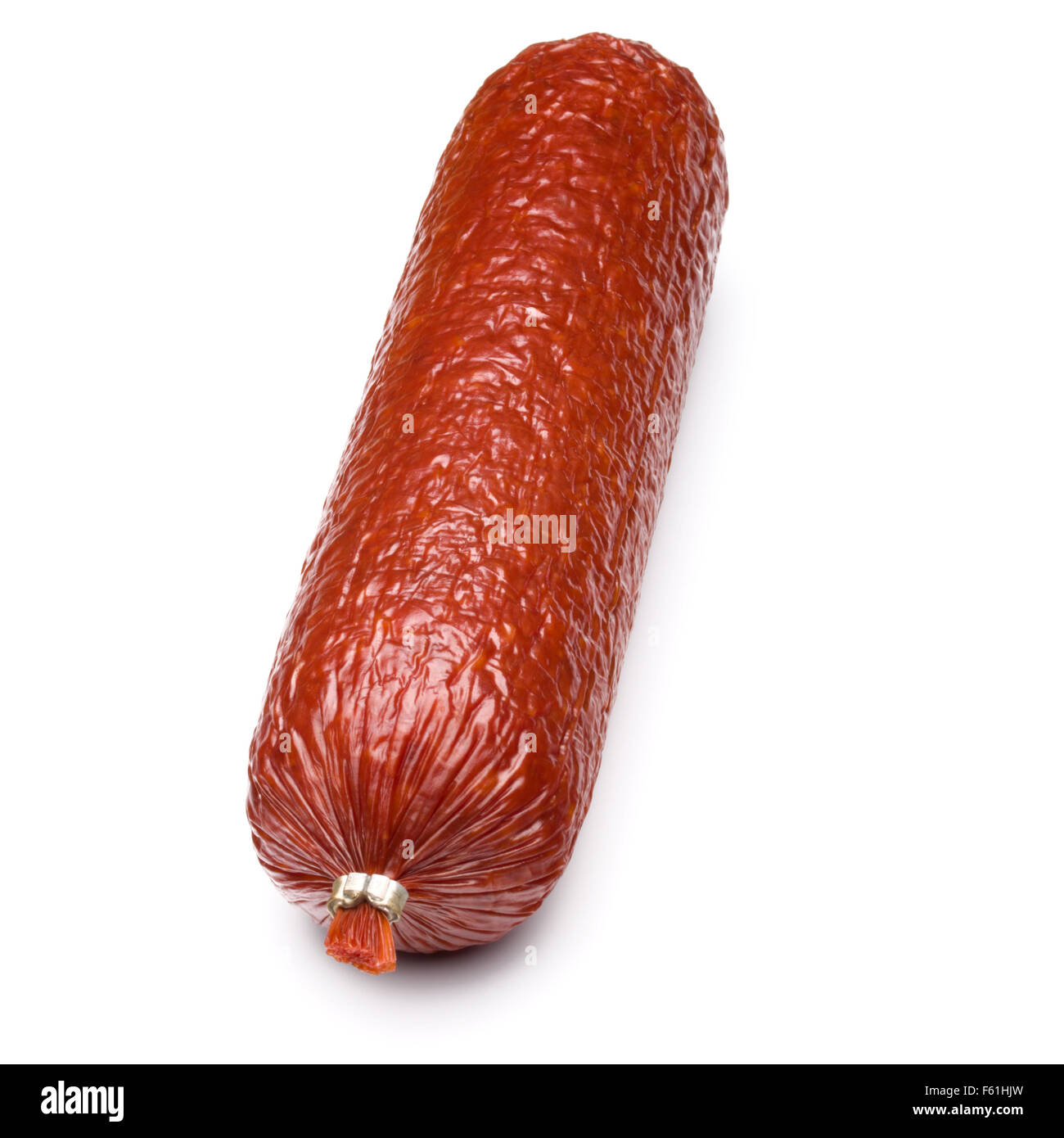 Geräucherte Wurst Salami isoliert auf weißem Hintergrund Ausschnitt ...