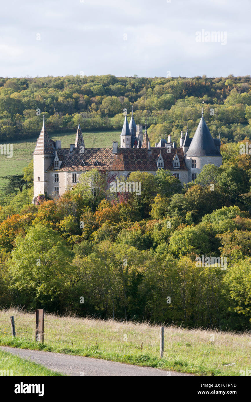 Das Château De La Rochepot 13. Jahrhundert Schloss in Frankreich Cote d ' or und Umgebung Stockfoto