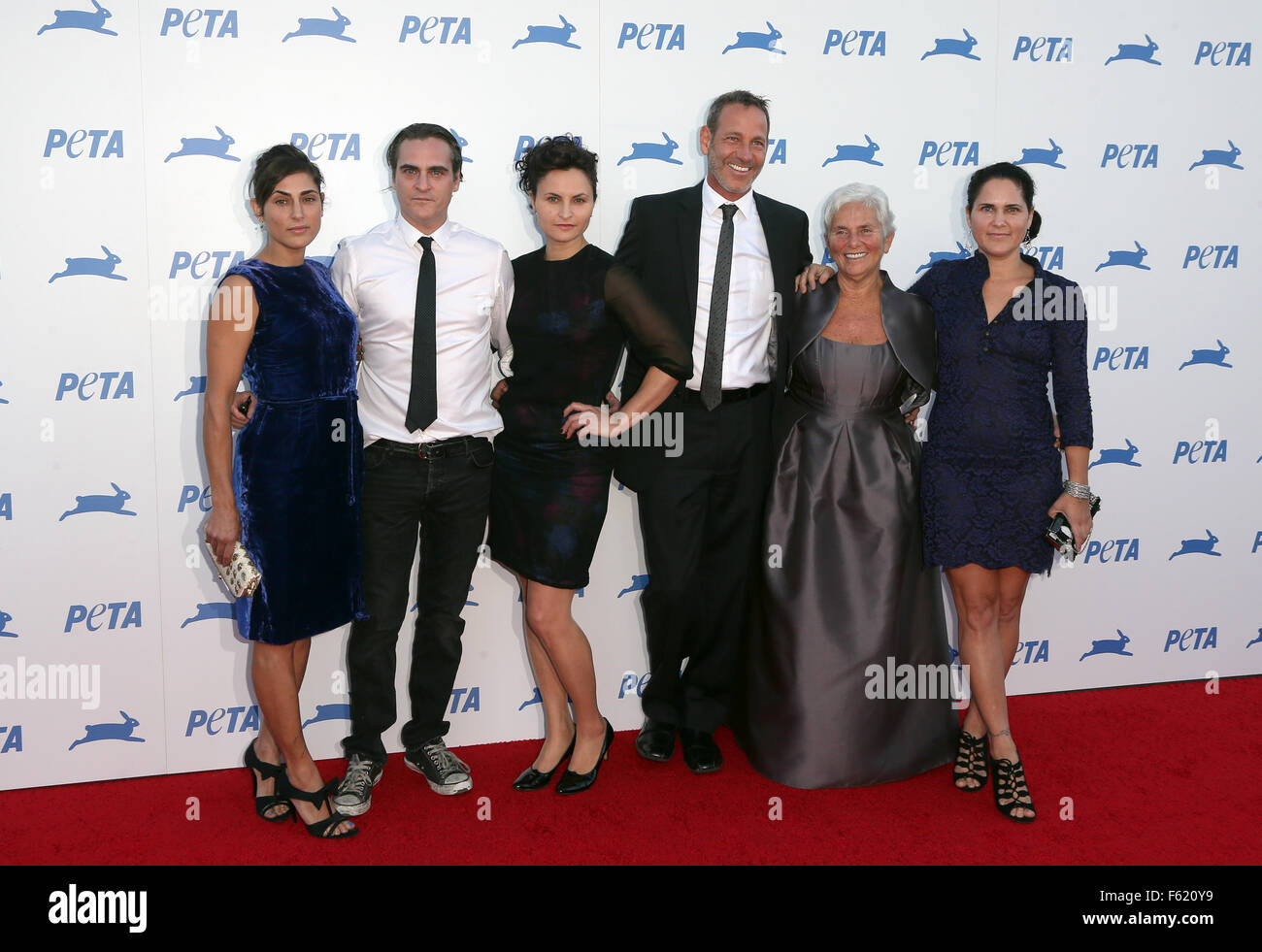 PETA 35th Anniversary Bash im Hollywood Palladium - Ankünfte mit statt: Joaquin Phoenix, Arlyn Phoenix, Rain Phoenix, Liberty Phoenix, Jeffrey Weisberg, Summer Phoenix wo: Hollywood, Kalifornien, USA als: 30 Sep 2015 Stockfoto