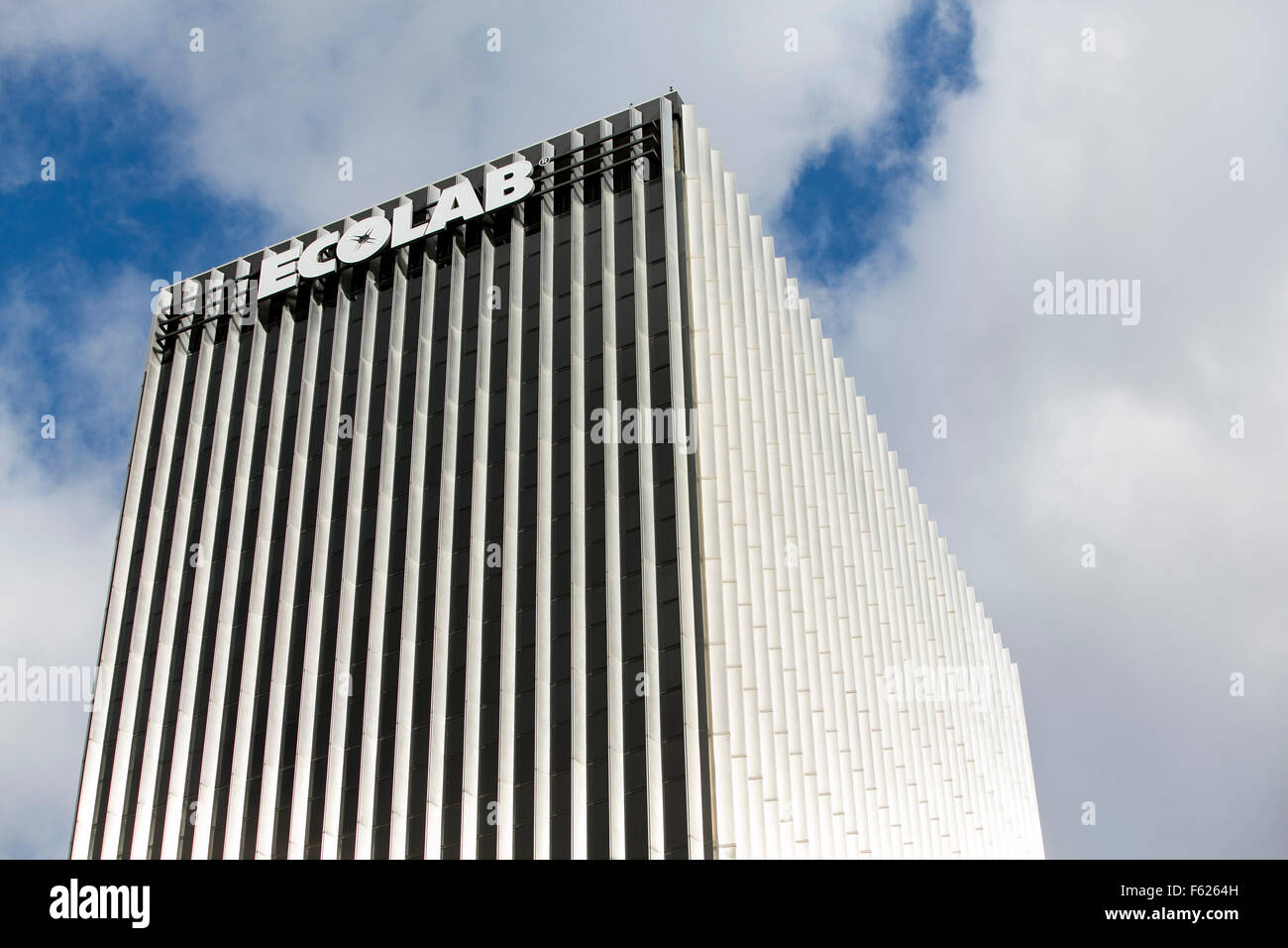 Ein Logo Zeichen außerhalb der Hauptsitz von Ecolab, Inc., in St. Paul, Minnesota am 24. Oktober 2015. Stockfoto