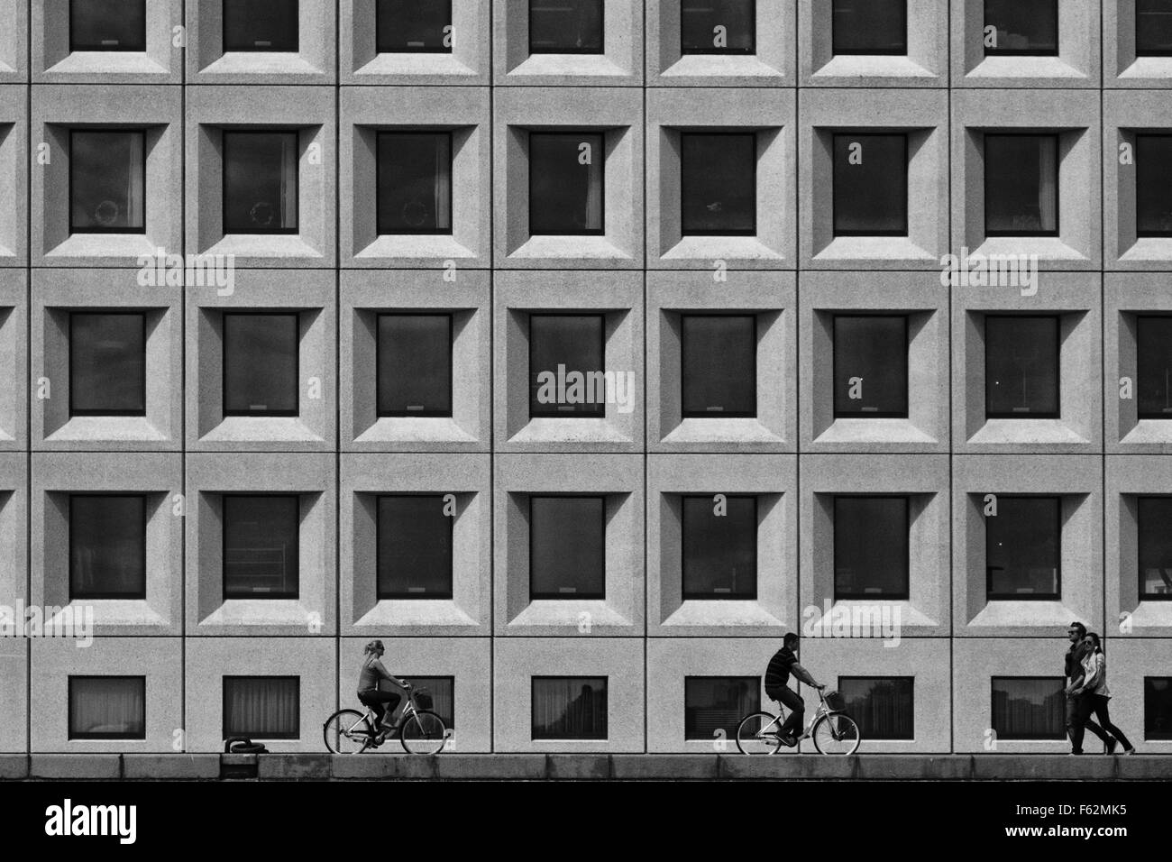 Modernes Bürogebäude in Kopenhagen, Dänemark (Schwarzweiß) Stockfoto