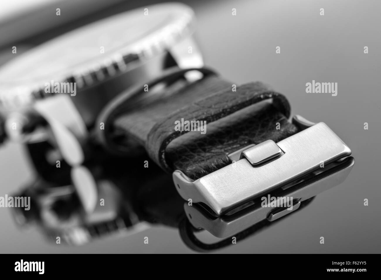 Makro-Ansicht der Verriegelung auf teure Uhr Stockfoto