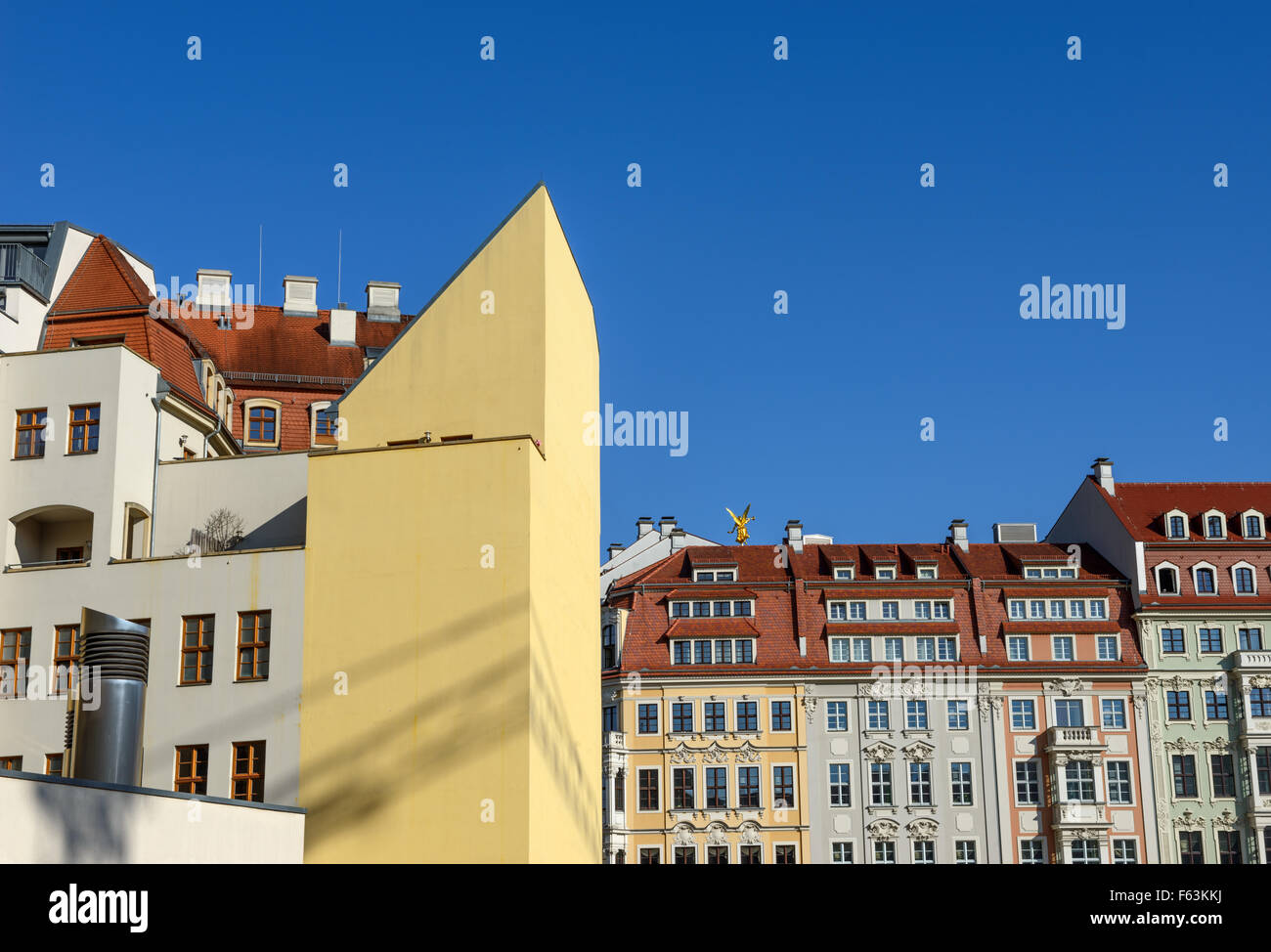 Blick vom Landhaus-Straße in Richtung Rampiche Straße durch Quartal III, die am Neumarkt-Platz in Dresden rekonstruiert wird, Stockfoto