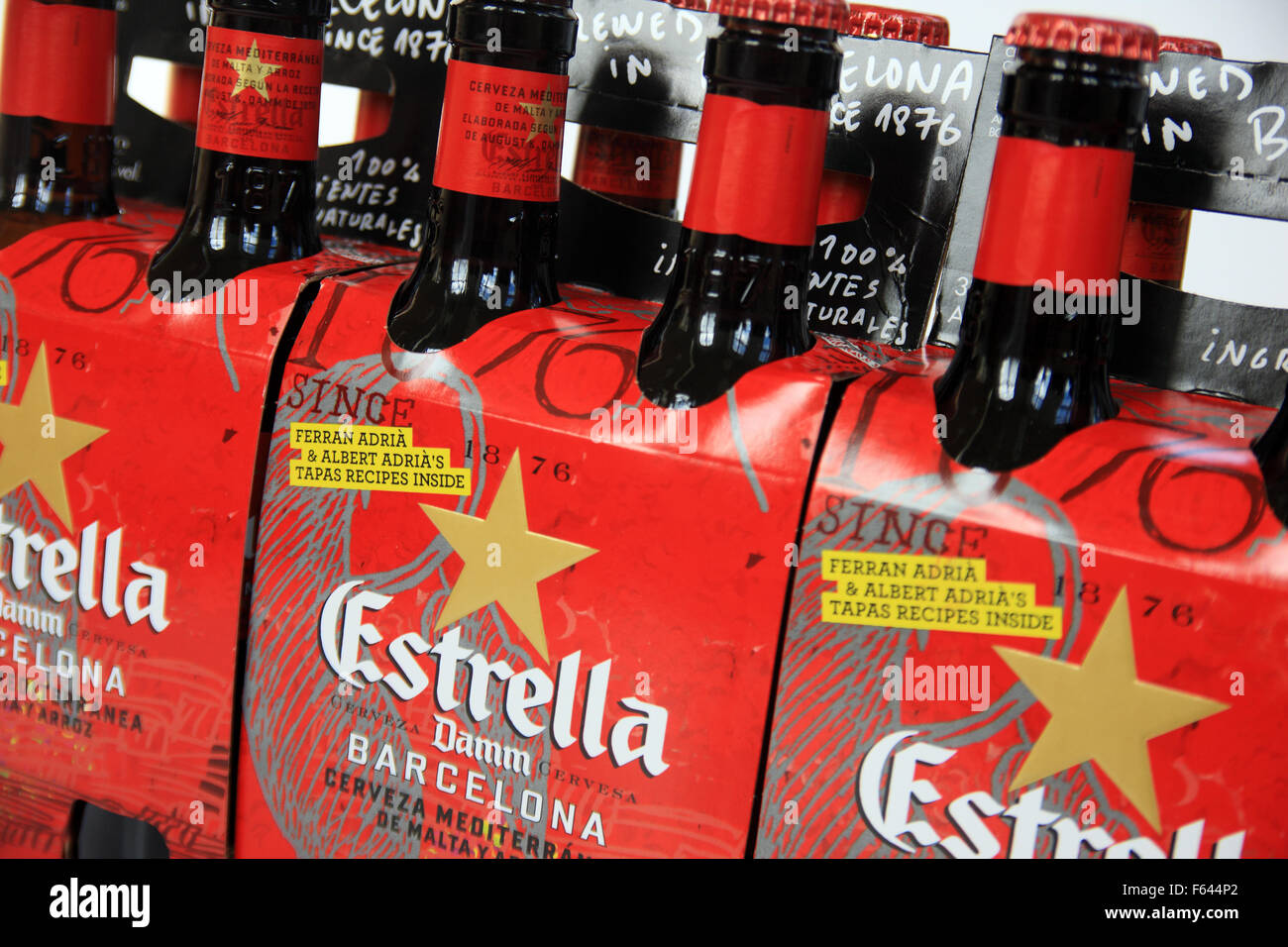 Spanisches estrella bier -Fotos und -Bildmaterial in hoher Auflösung ...