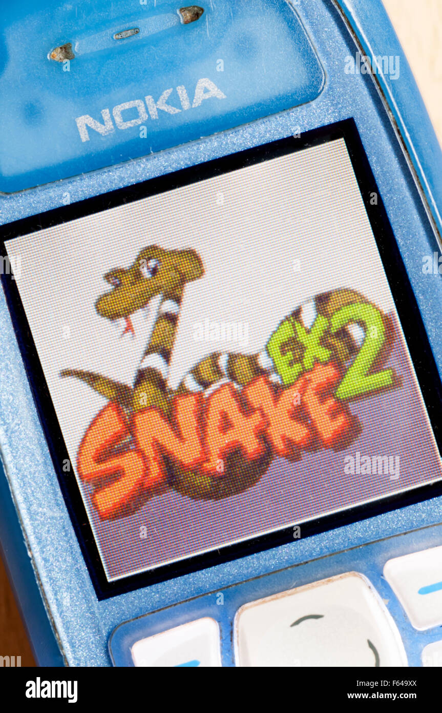 Der Titelbildschirm Snake EX2 Kultspiel auf einem Nokia 3100 Mobile "Telefon aus 2003. Stockfoto